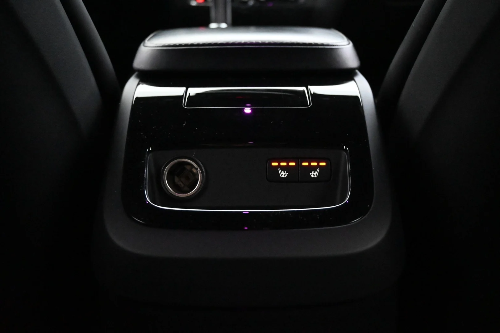 Car Image - 14ZAVykq71FzGART5gO7aq