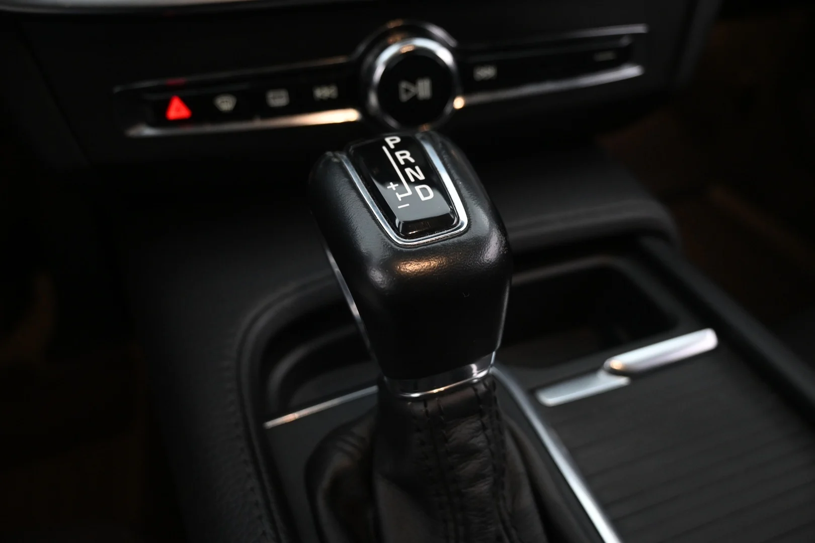 Car Image - zqrZUpkxjwQBIyNCRfWIW