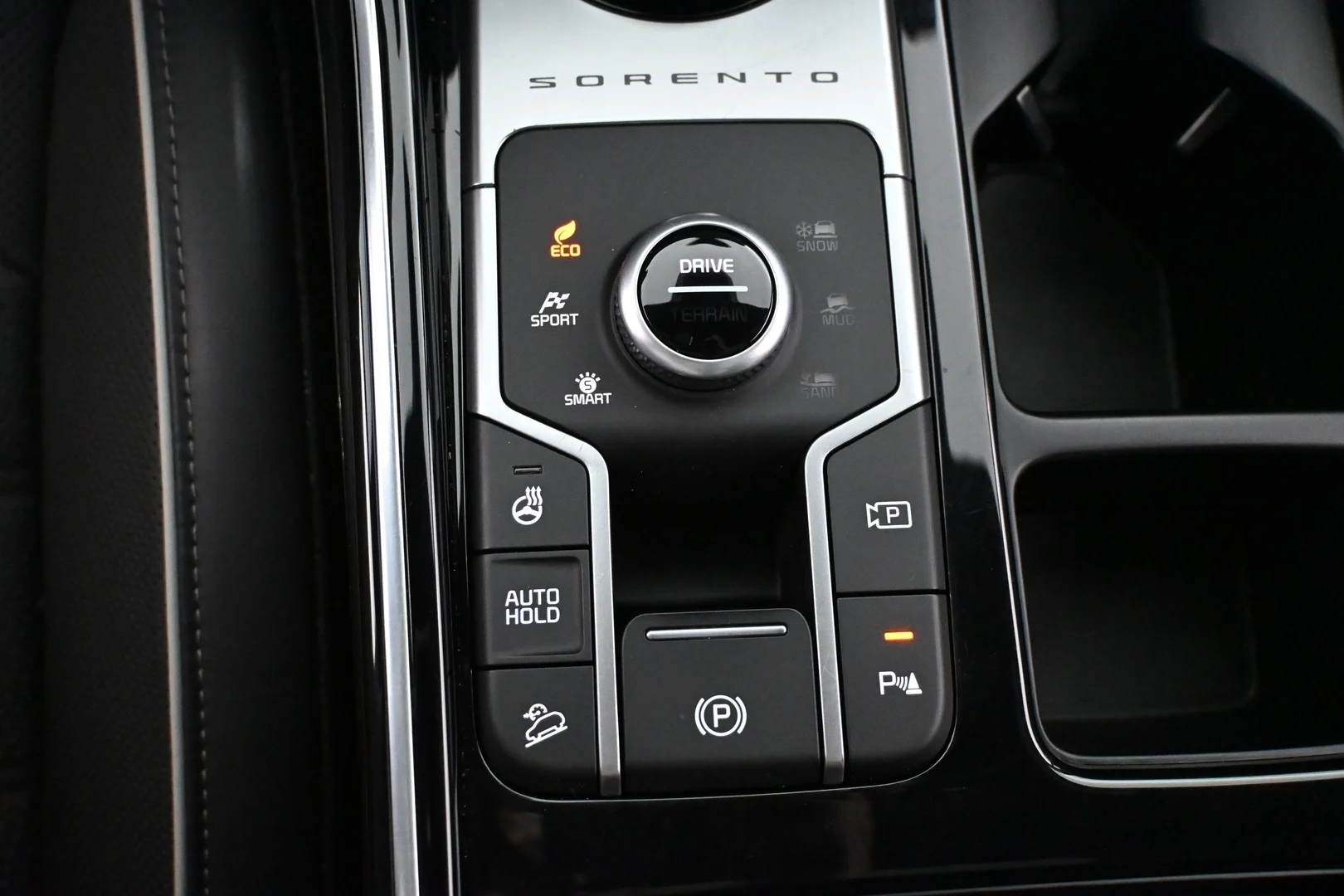 Car Image - 7KmnnMcMhBcYdsZU7K69Cj