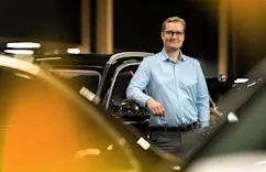 Konepellin alle halutaan edelleen bensiini- tai dieselmoot..