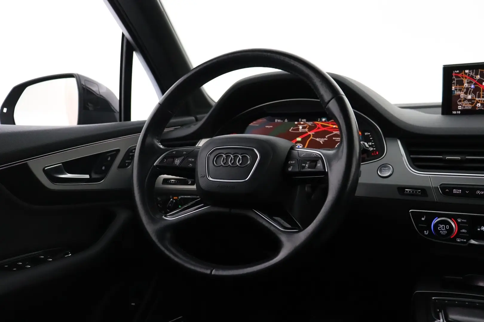 Car Image - 3EyzQnf7t201rDR68M1k35