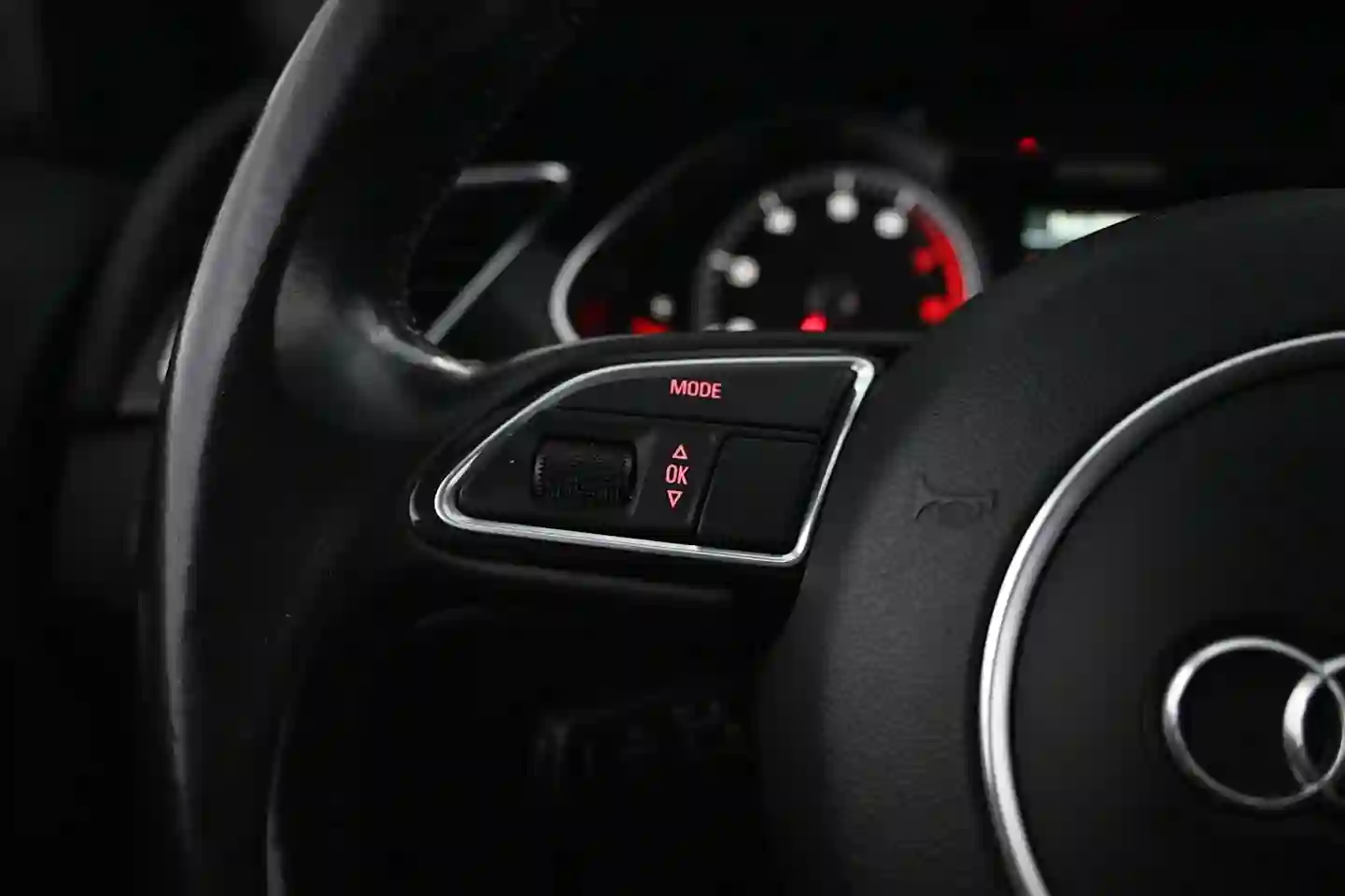 Car Image - 6kpfvQDEKedfsMrn5d0Ei0