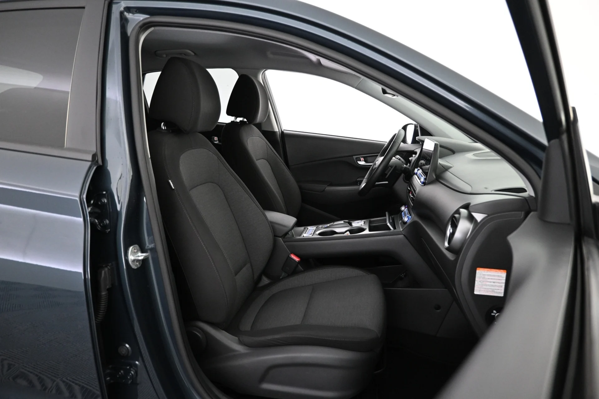 Car Image - 5XDzz3aKqz12slTqWoakPS