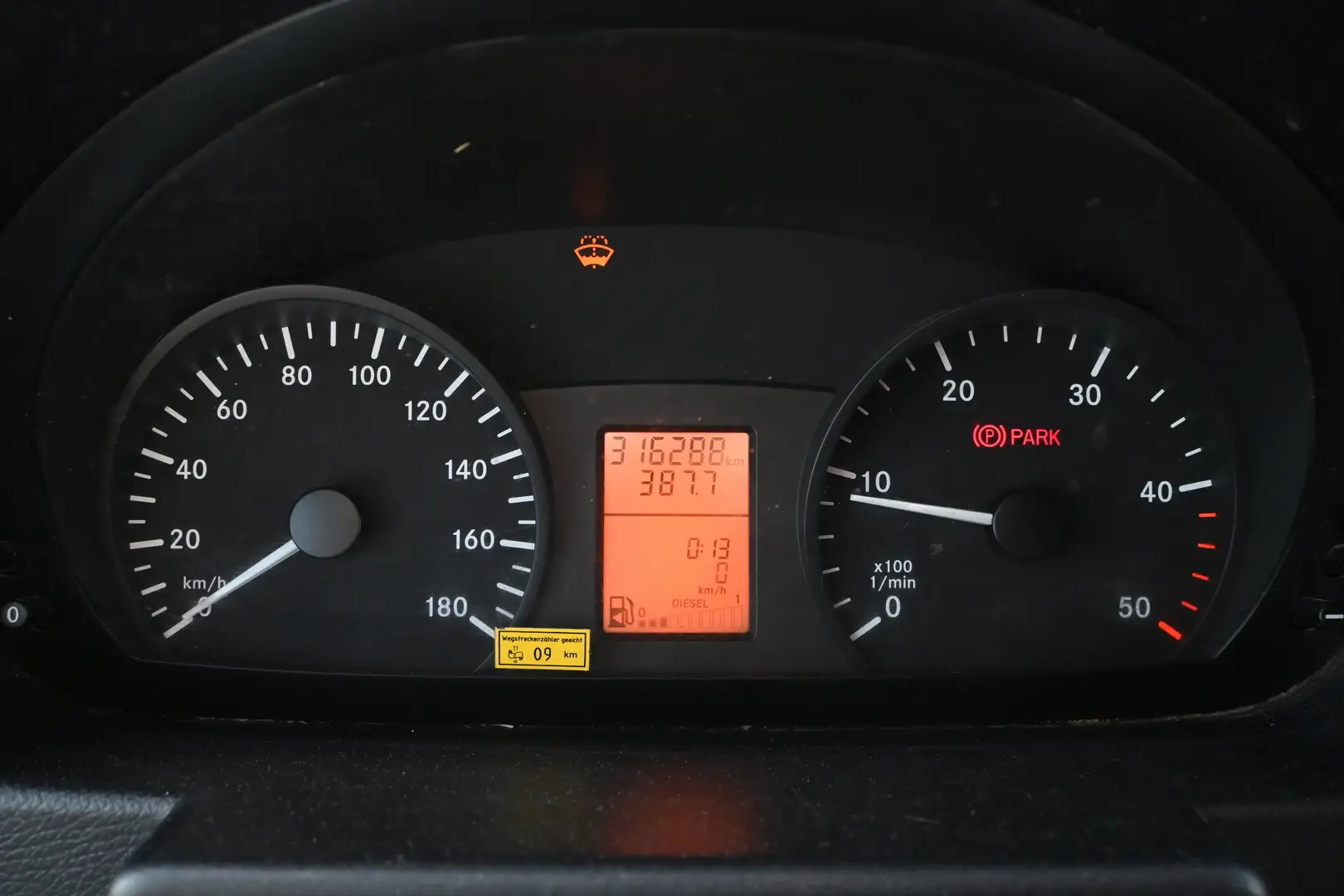 Car Image - 4E1i02jUaH74m7UaDlL5Dc