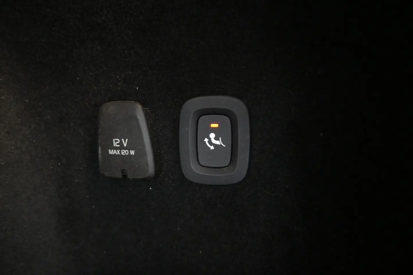 Car Image - uDDOUX4sCfxrj5MZD8XOL