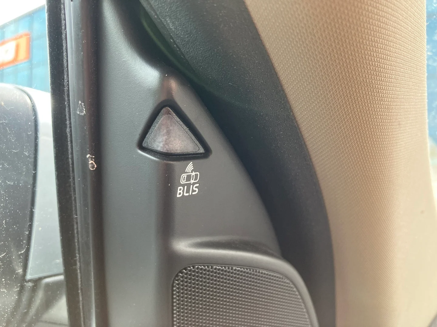 Car Image - 1ouhJNuYantcn0eC7Wdbrf