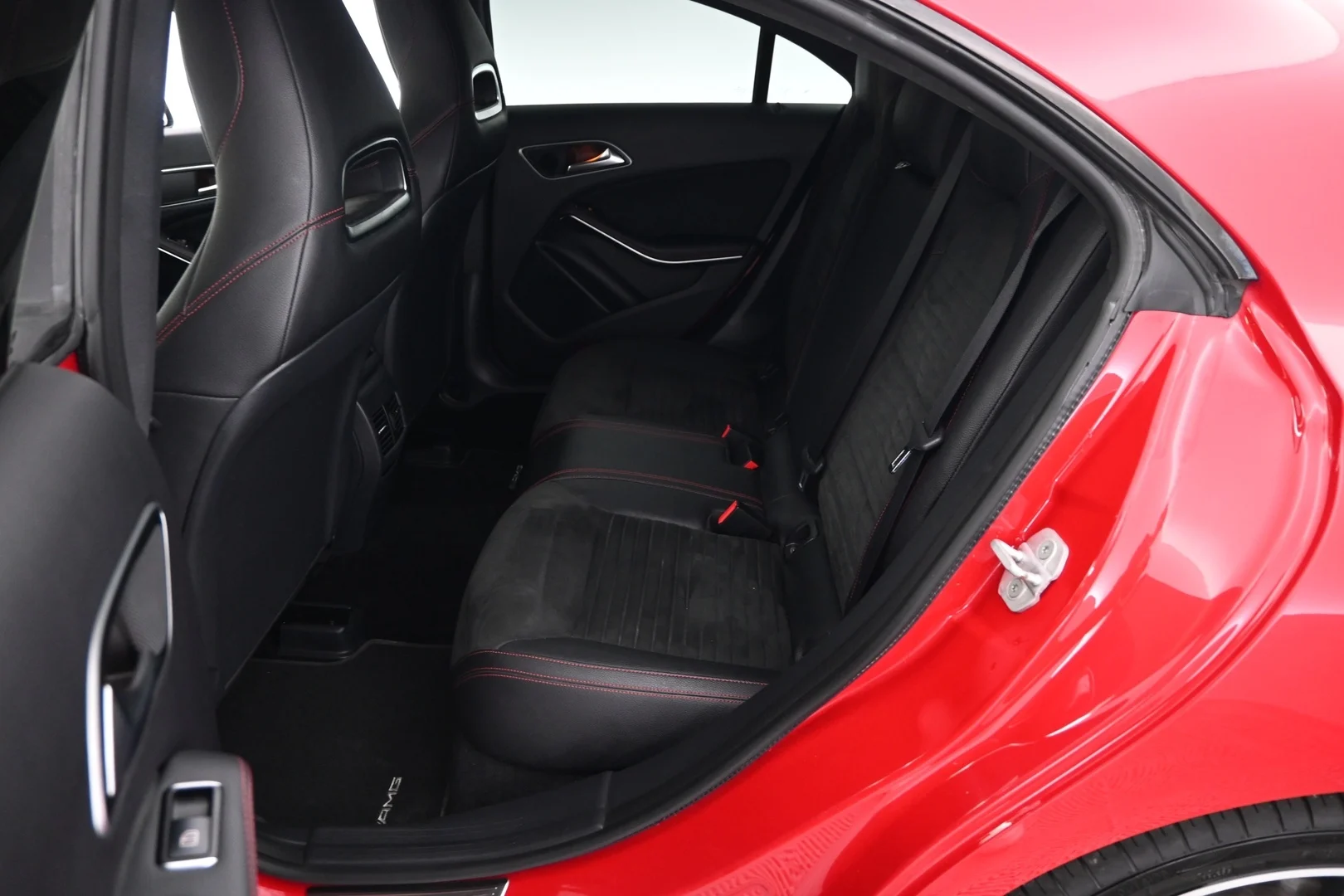 Car Image - 3LCttD3ZPO6o3SpHbl9TIG