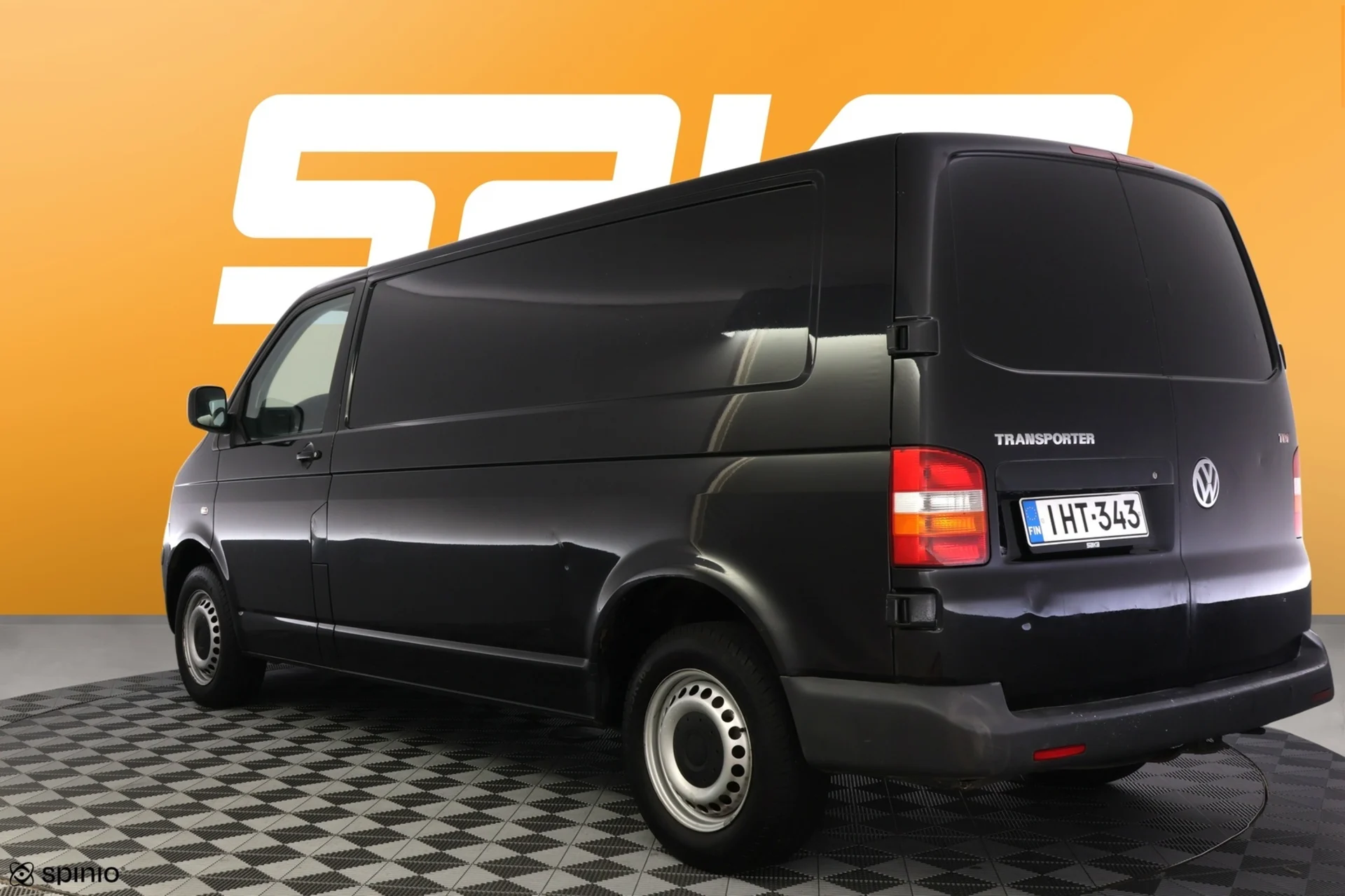 Car Image - 1FyS825JiXBvQPvA8qQqZD