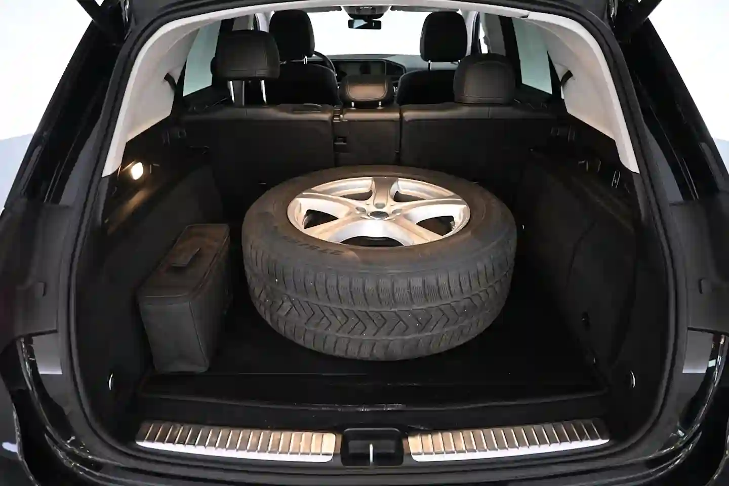 Car Image - 2kfToUqBYUsdzcRQshvHbo
