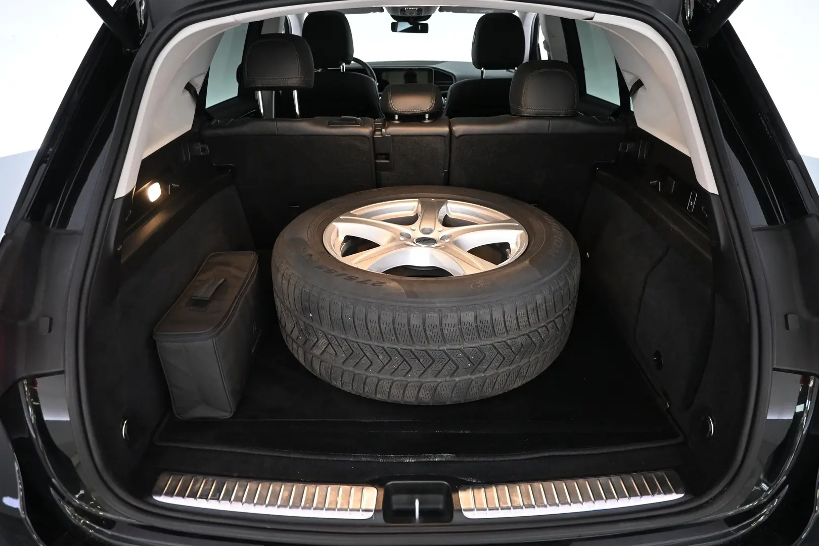 Car Image - 2kfToUqBYUsdzcRQshvHbo