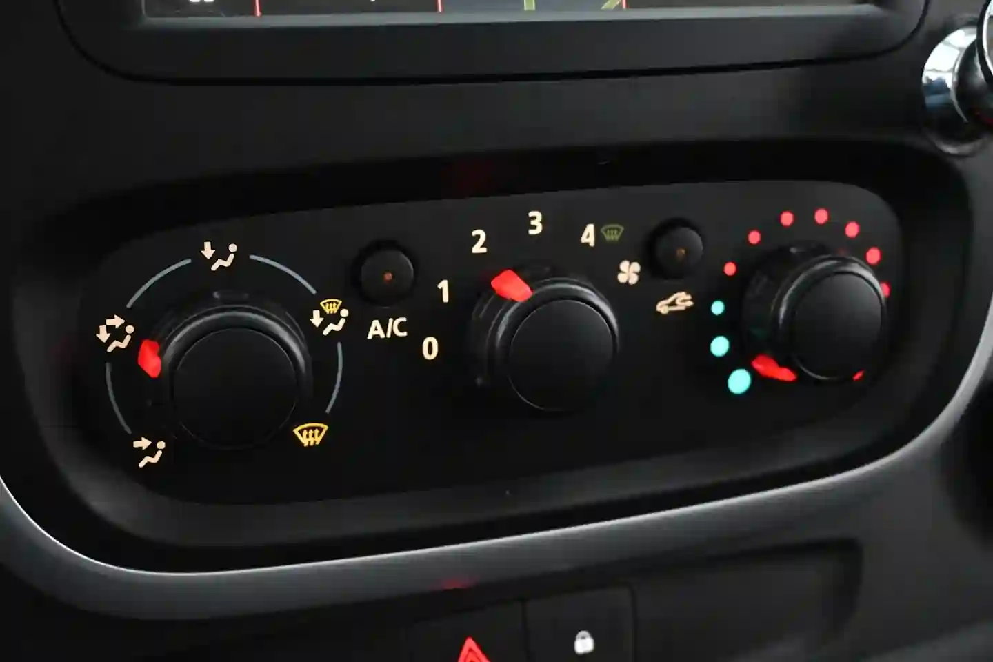 Car Image - 7yhX7HdyG0f0qEbLtIqBFL
