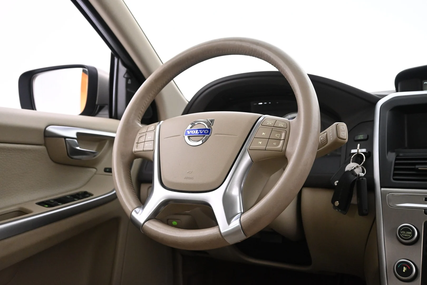 Car Image - 4IT9sEp8cEHjXu0O9qbwHK