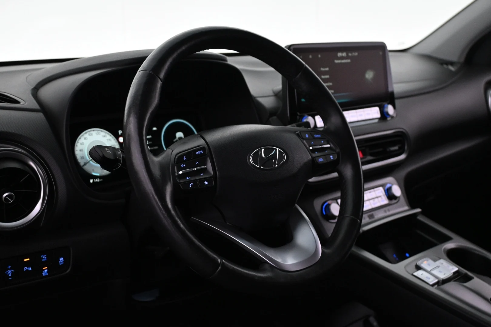 Car Image - 2uUbLZ0xh5g4aHHMQKtc5T