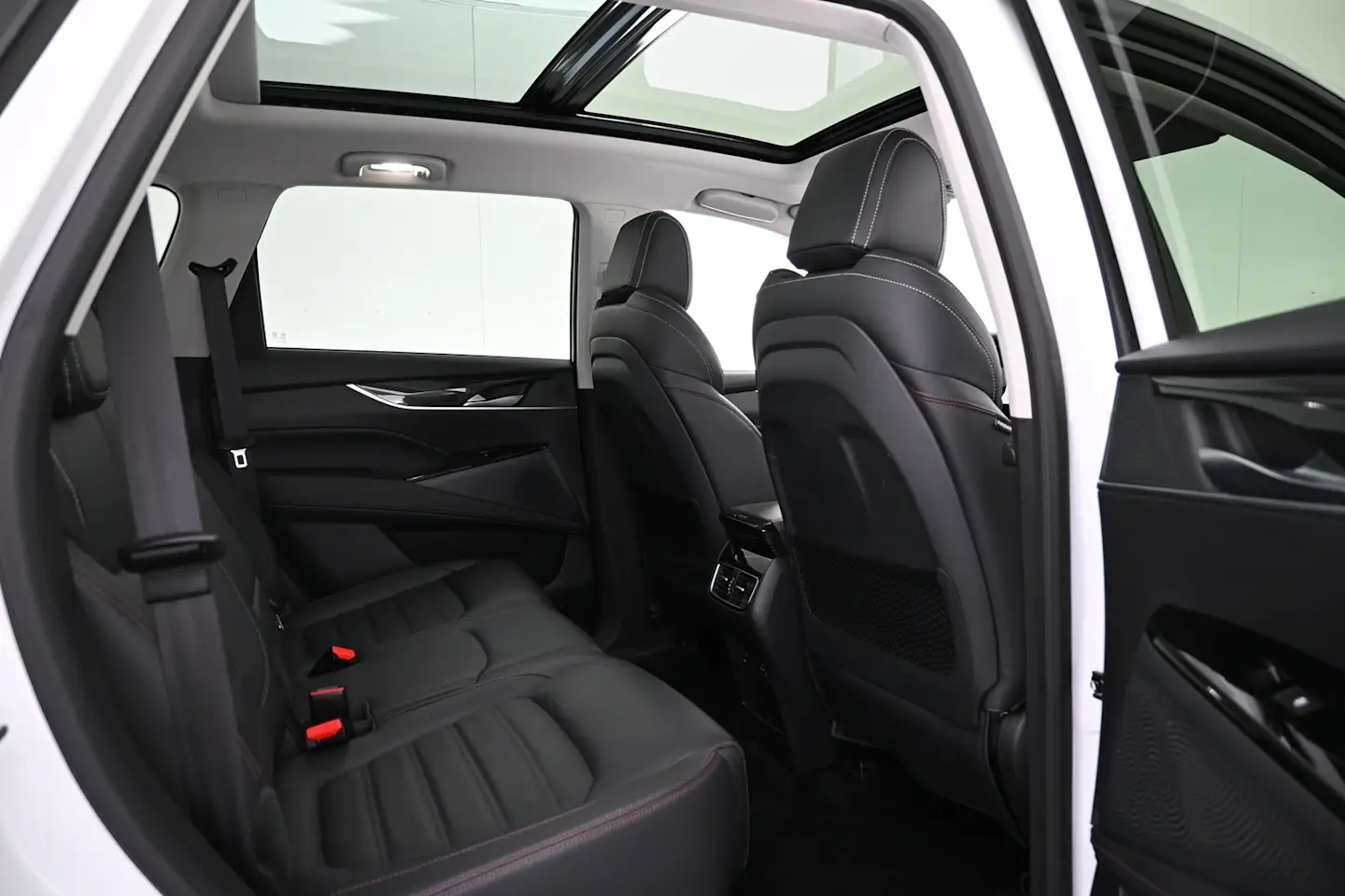 Car Image - 7zKLMHtb85snQXknDN9yq2