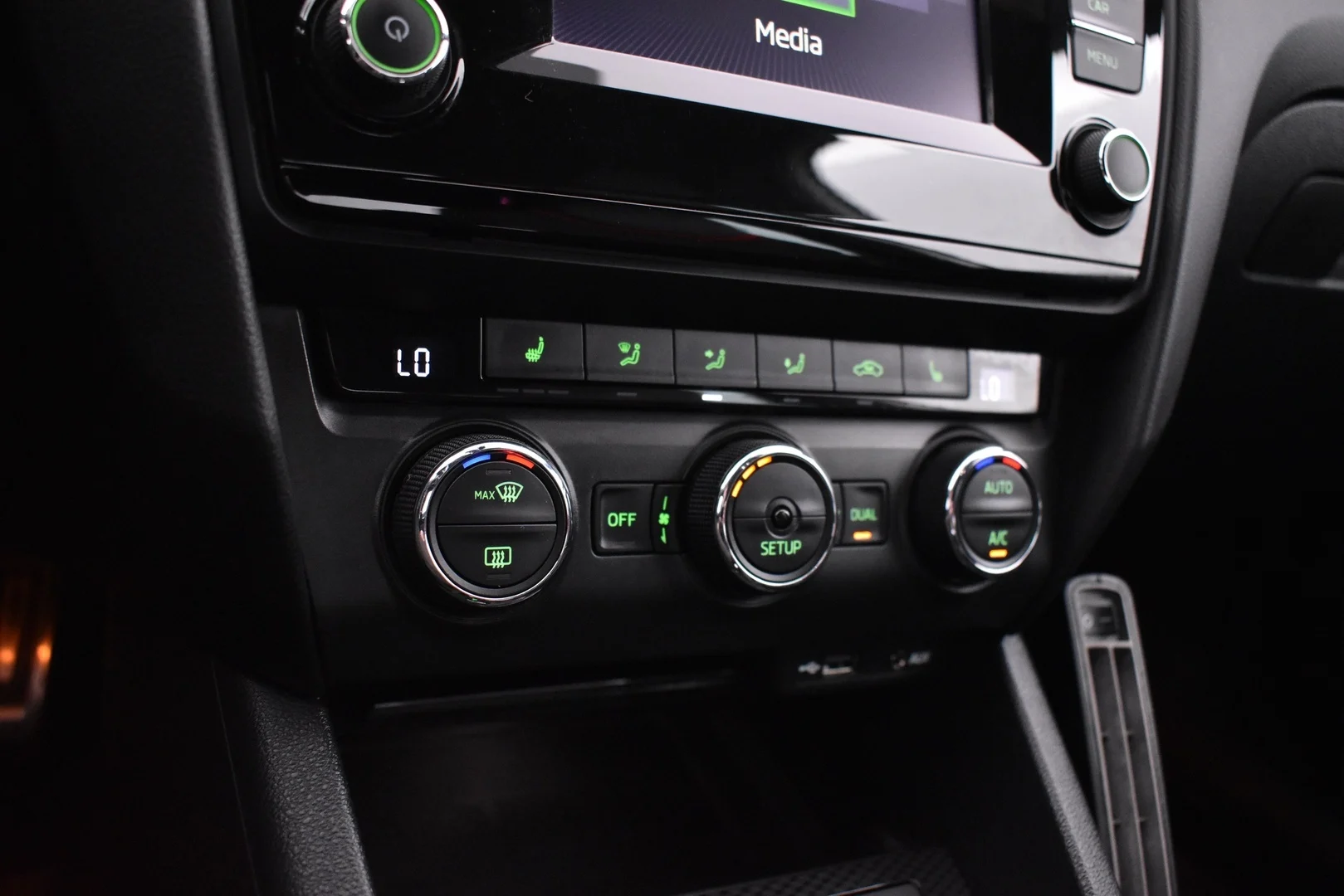 Car Image - 4llHYZdm17tVFqPMesOGnv