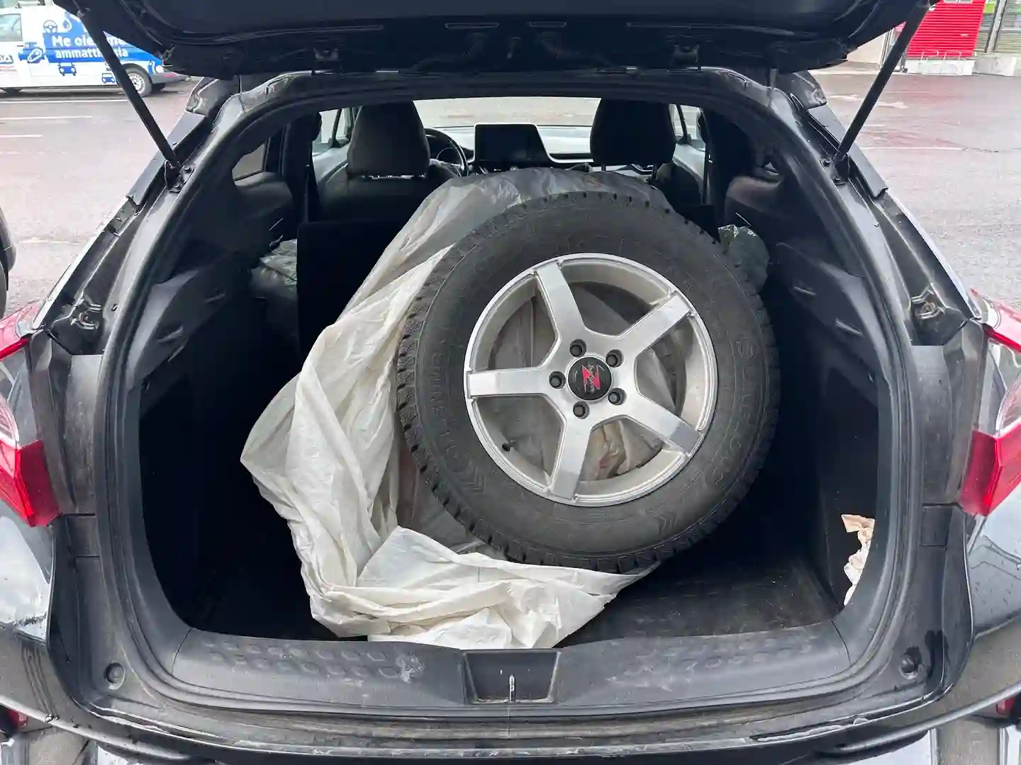 Car Image - 5Z4jUa9tCdOhHwwDu0xugg