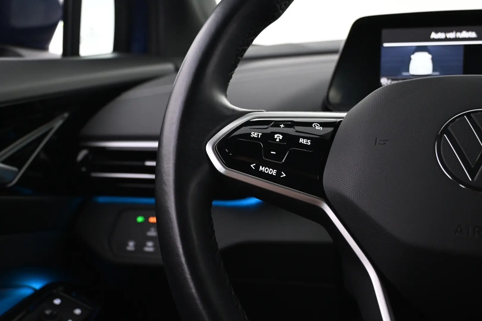 Car Image - 23N73HI5O1Y1hXIKNf39Mc