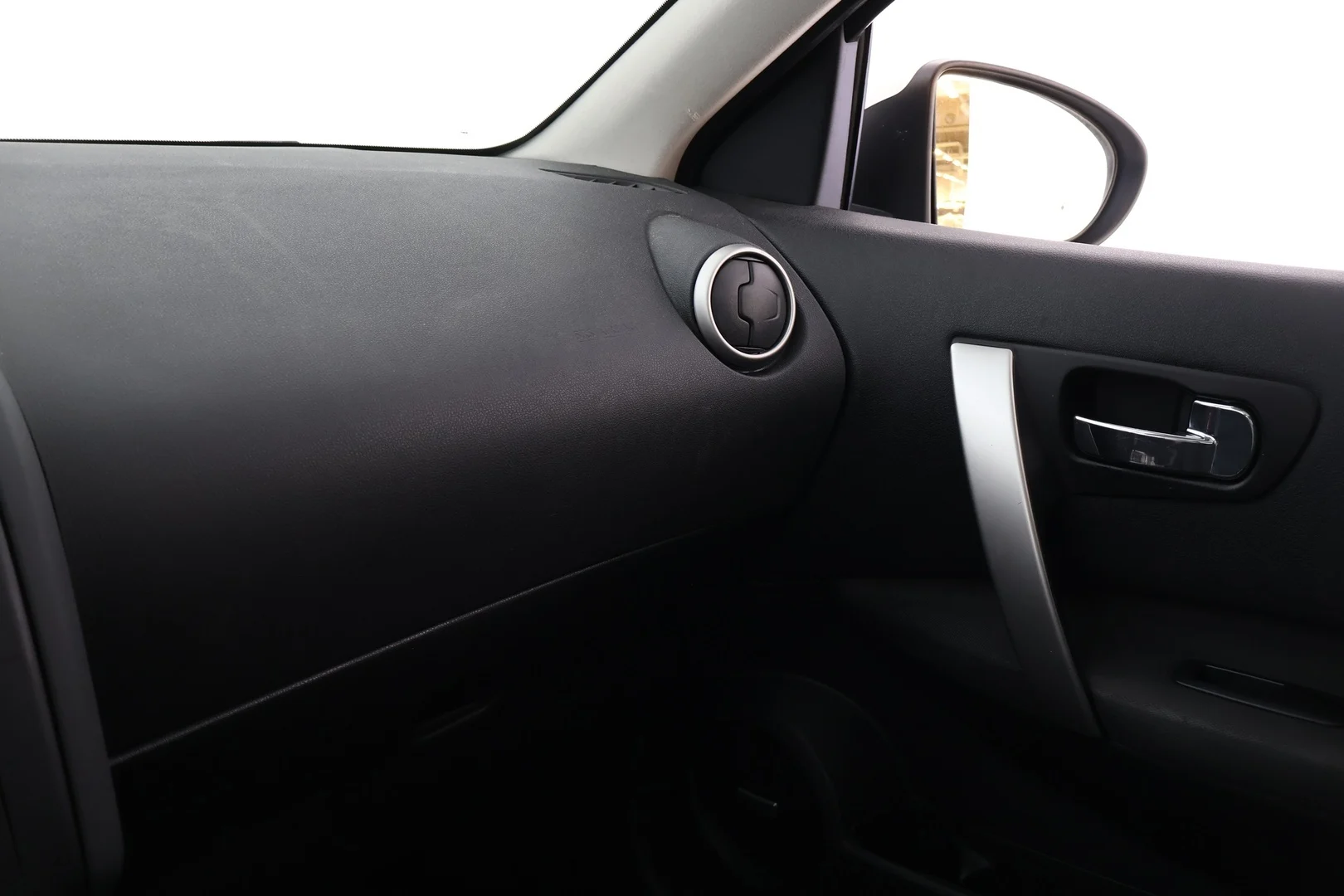 Car Image - 5kUaAsveLe5HGTgAELqo0R