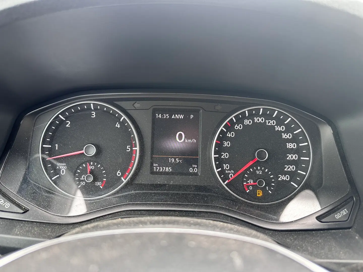 Car Image - 1vn62LfHWaRFilWbQBNWCQ