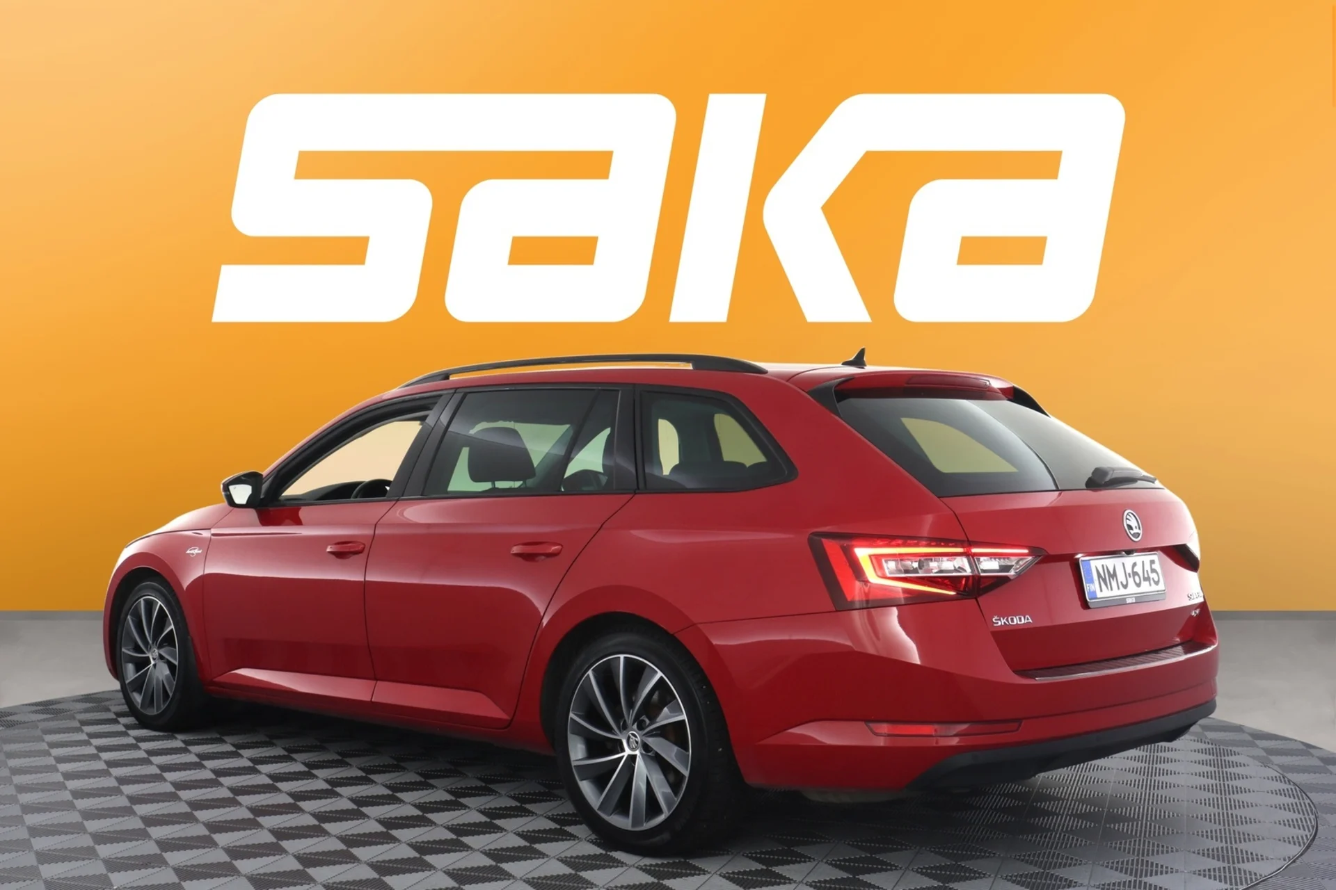 Car Image - 5Z2bxsOJQb5HSuEYQbfS7t