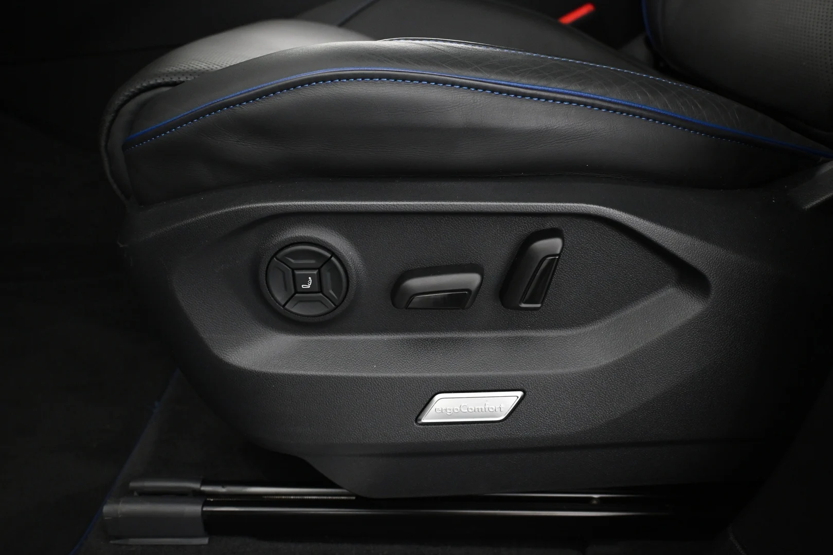 Car Image - 3cwf9xllwig3ahXUGKWHm7