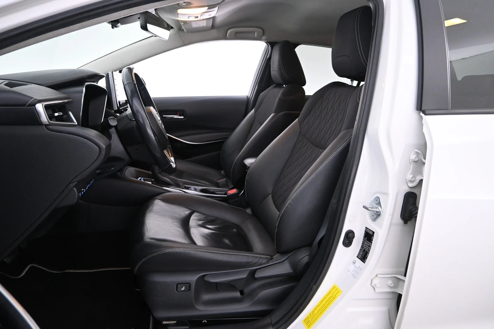 Car Image - 3oVkCmz8Noq72nYekZMZKJ