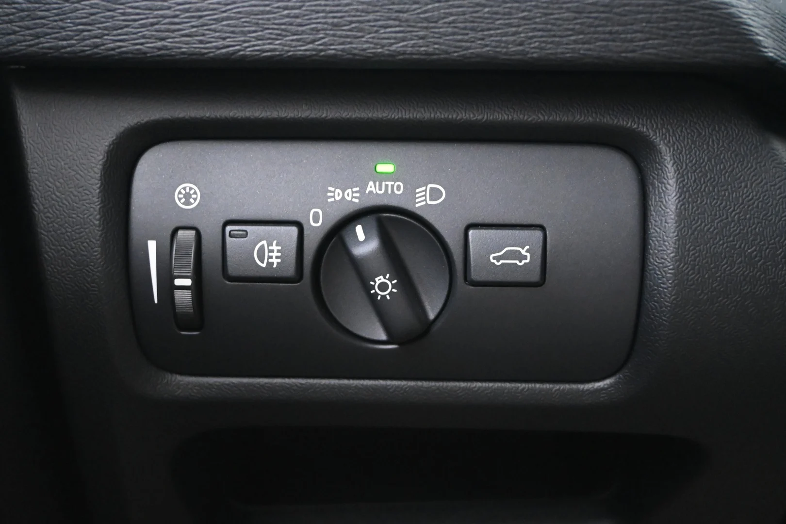 Car Image - 6h9HFKVvjFuCLijoFeWIq5