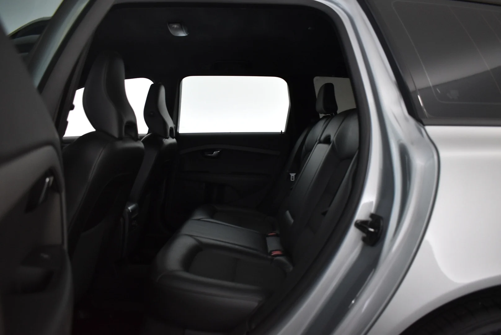 Car Image - 3uHdg8DNfKtLS3vcfZwMd4