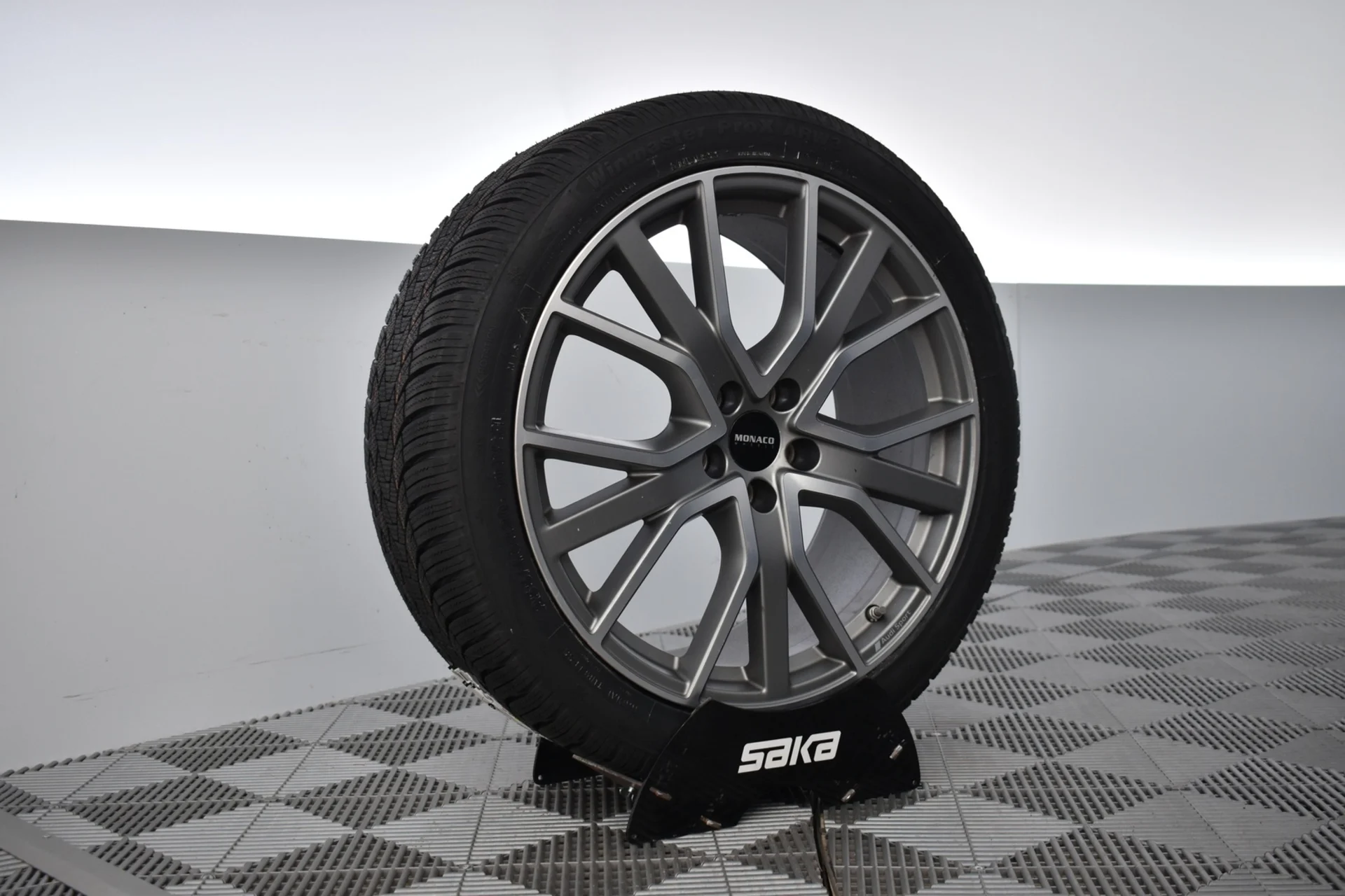 Car Image - 10AZfQKthPl2p7iQJYRNcw