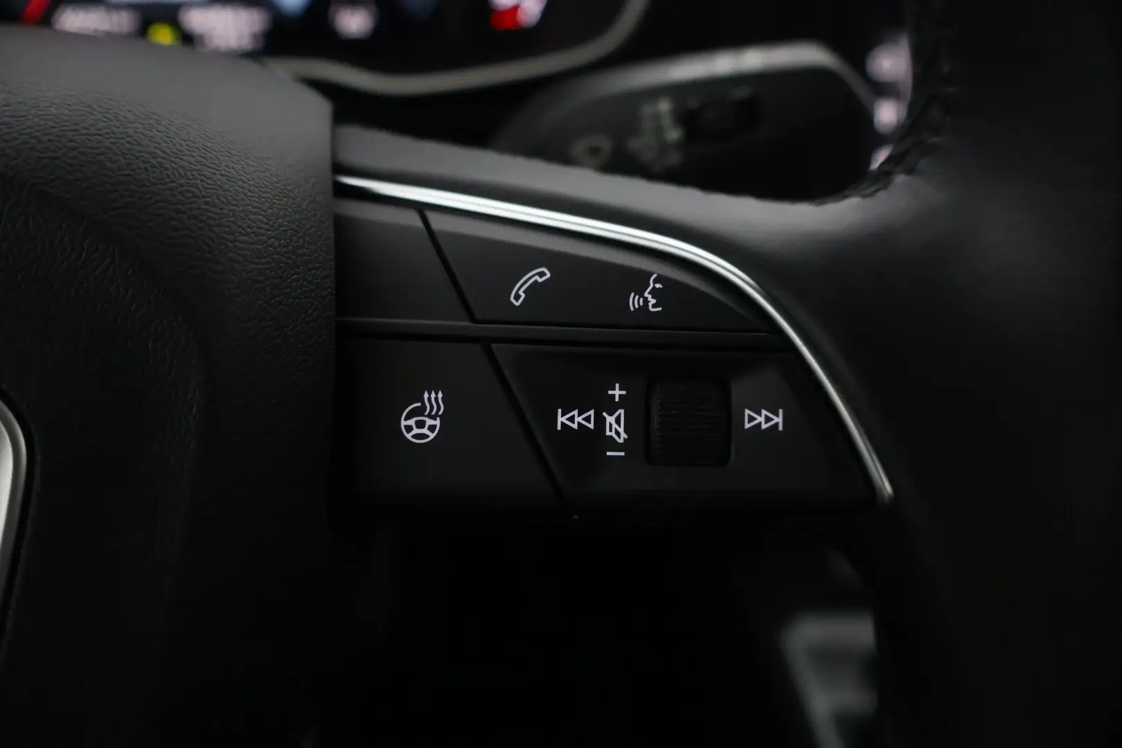 Car Image - 6cDOZQ9cDwN9XmkhlIMsmN
