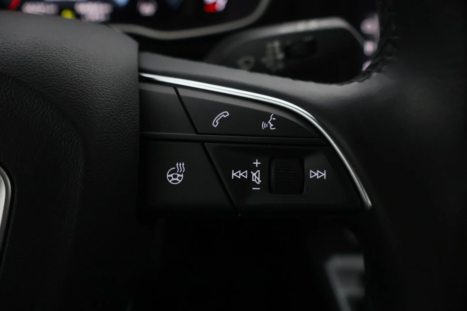Car Image - 6cDOZQ9cDwN9XmkhlIMsmN