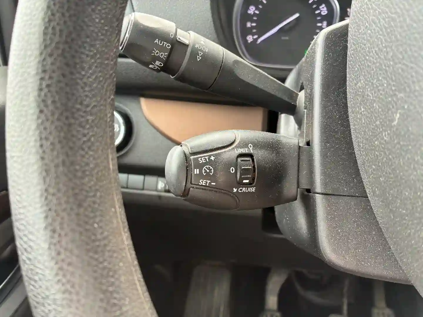 Car Image - 21uC8C11efLx47yy3pnDQ5