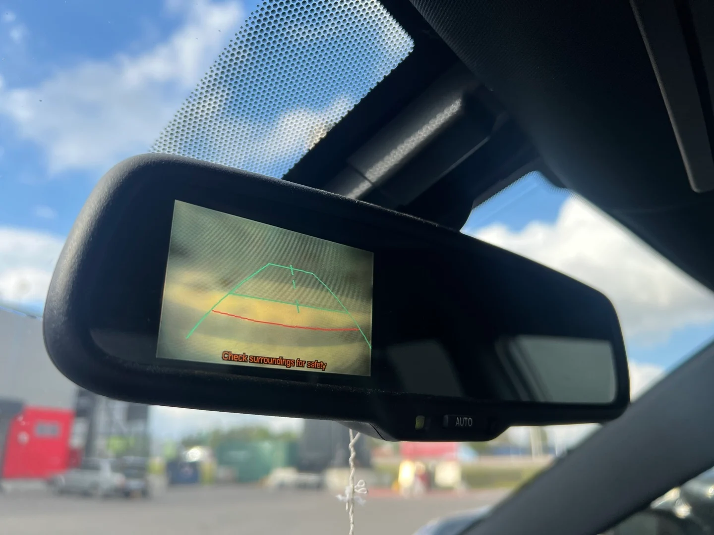 Car Image - 16QY1VNfXkhTNCibpyKwM7