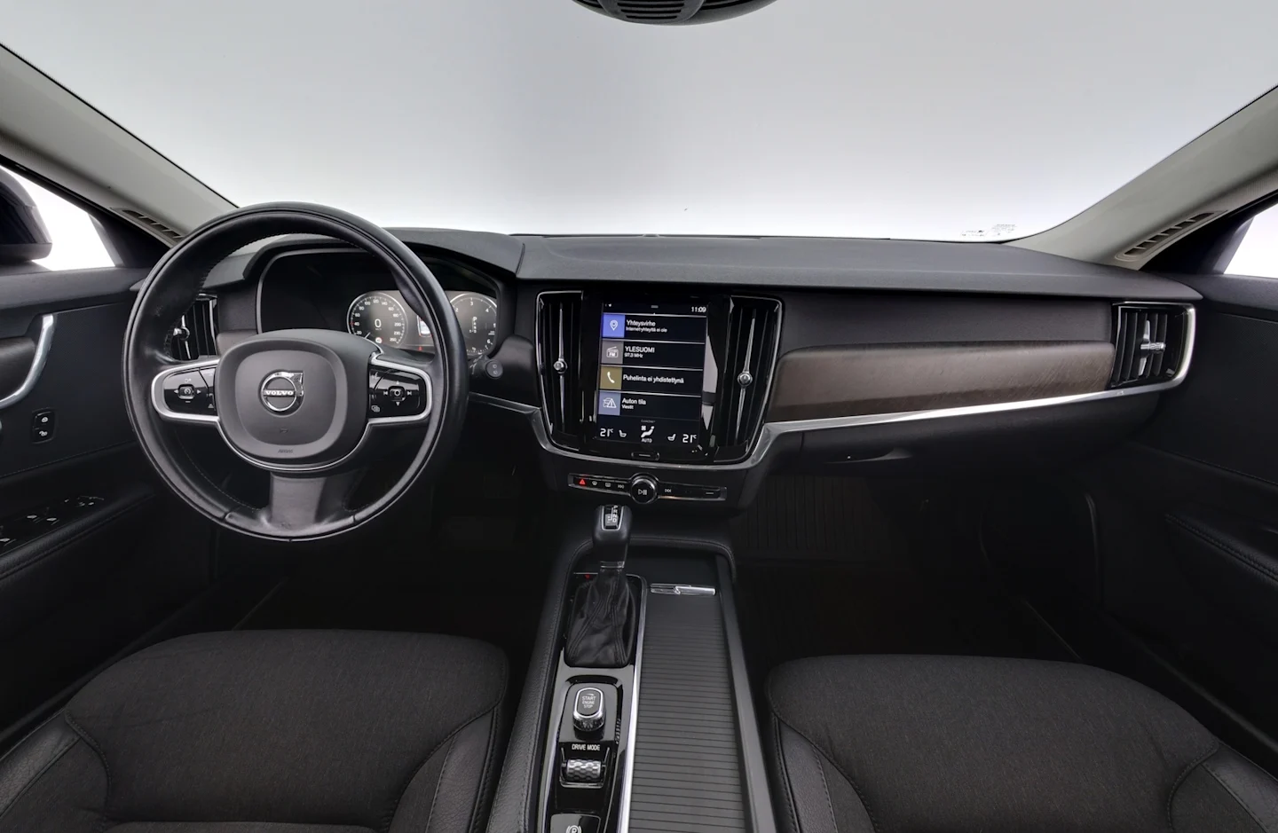 Car Image - XA5lzimtBwIVHtWOGxpCo