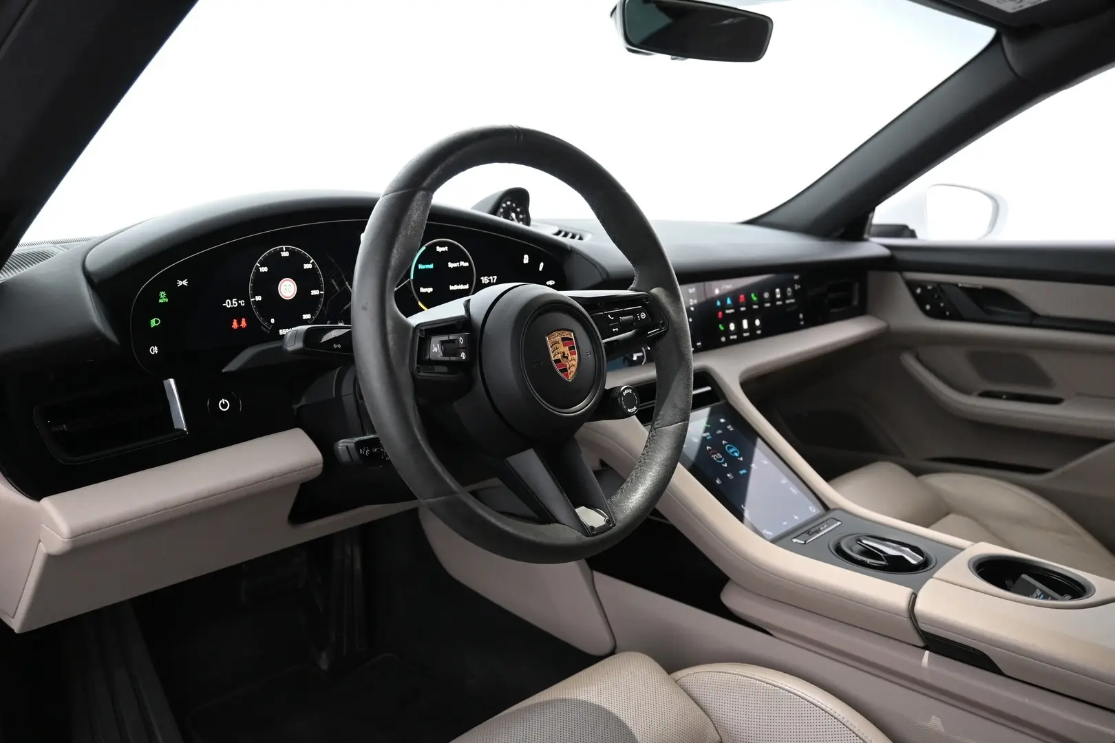 Car Image - 4uY5WbQ9vhCOGH11Rush32