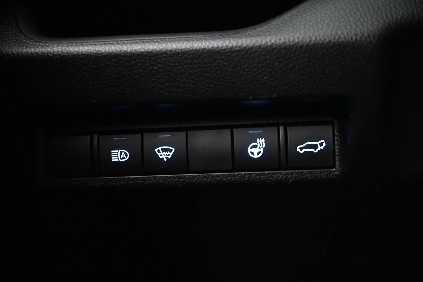 Car Image - 5FxuQfnGjoICGYp8atZTqY