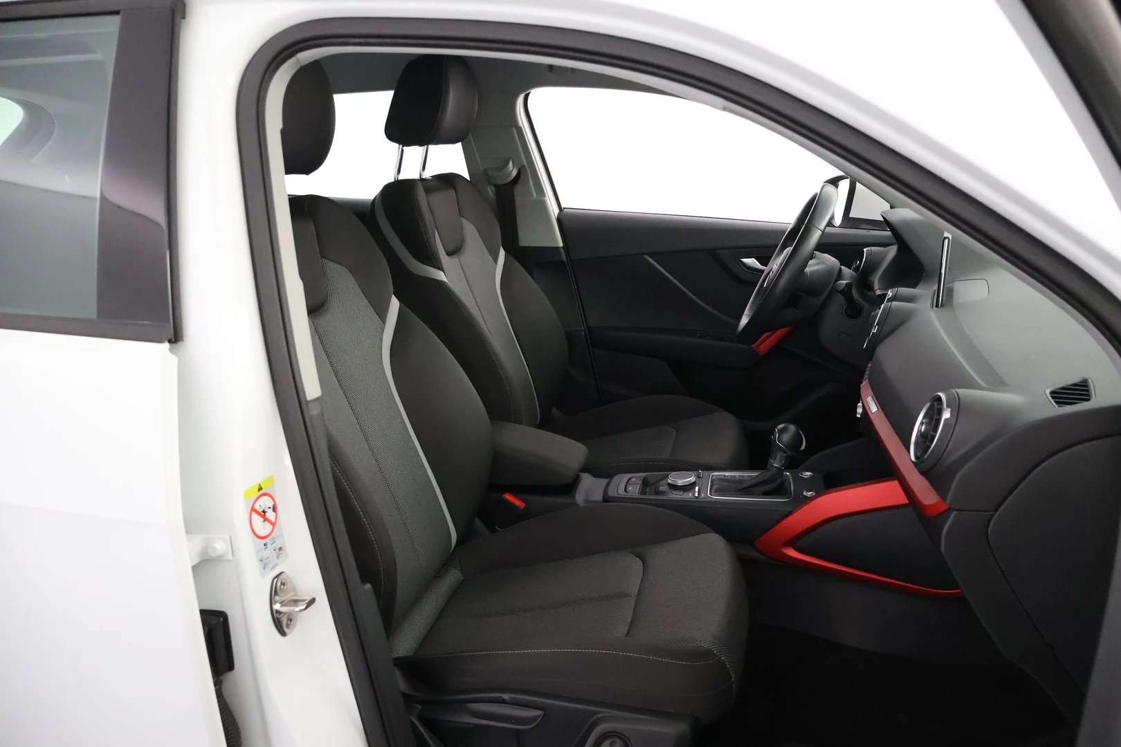 Car Image - 6Hcai7VbujRFYsqsXoeGIm