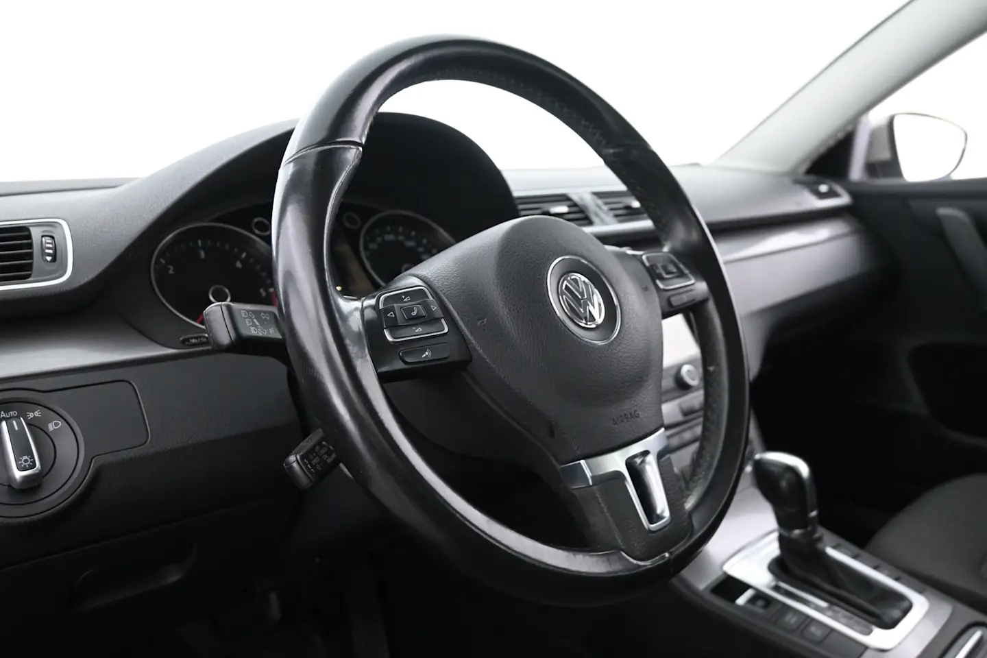 Car Image - 2ul09TQj7WcIeVawdtqapK