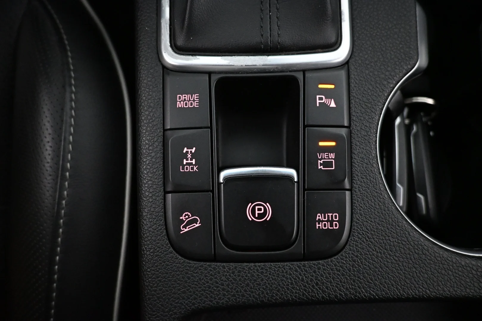Car Image - 7C4lEjkFtvku6Q8aFLMSKV