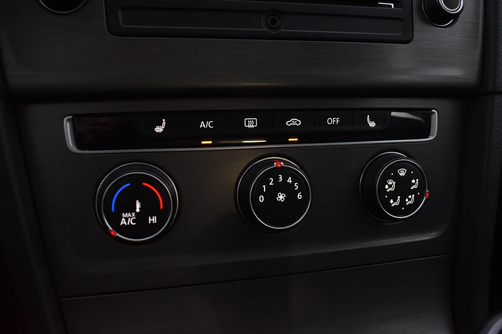 Car Image - 4ZxUJXWcaberfNYfIVtN32