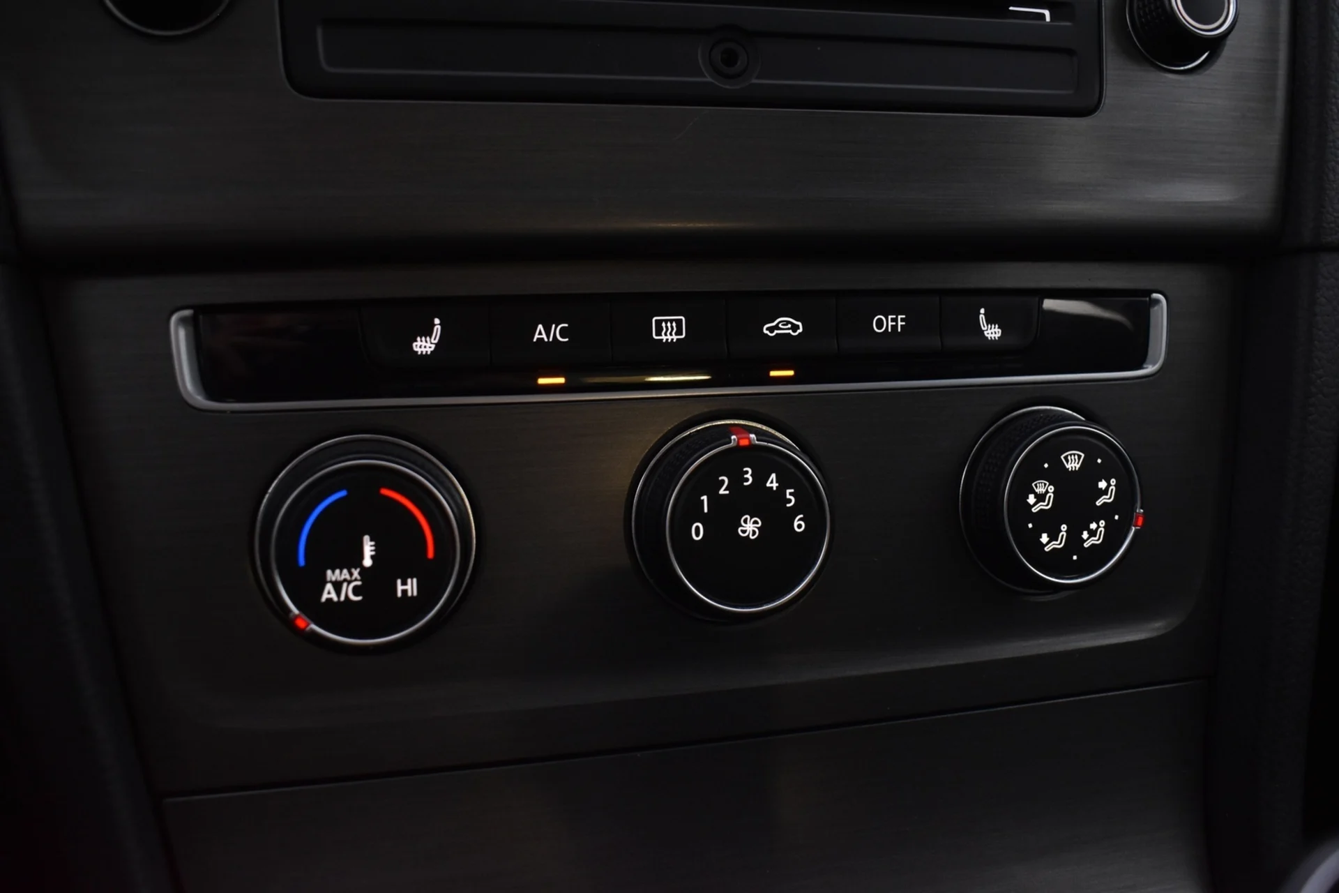 Car Image - 4ZxUJXWcaberfNYfIVtN32