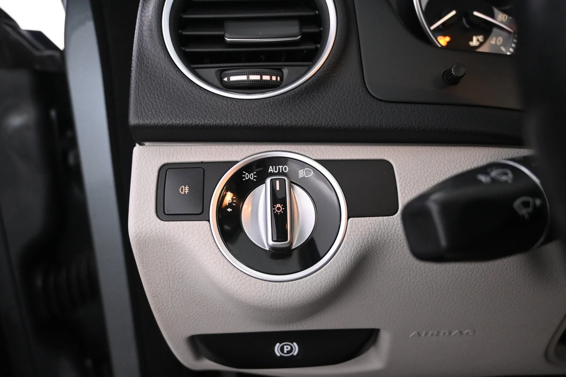 Car Image - 31Uk4J3sKLmt1dnwgFn4Zw