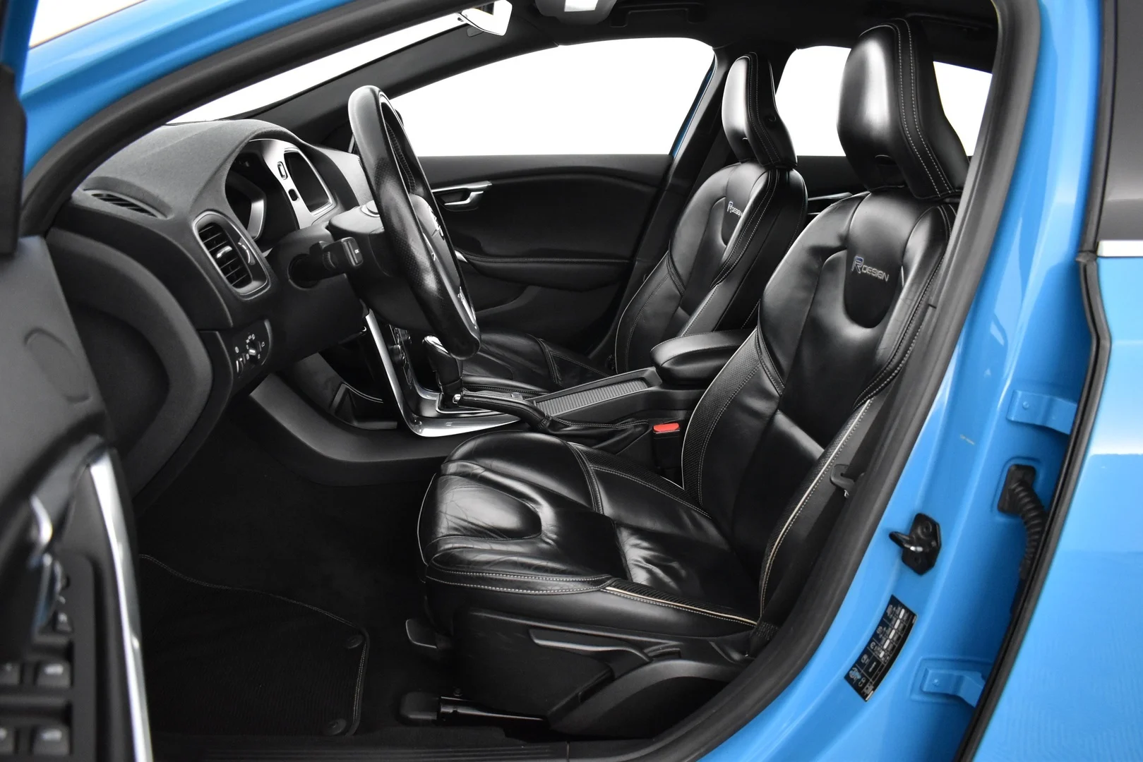 Car Image - 31LzVj7rKD6AEWj1aDaSk3