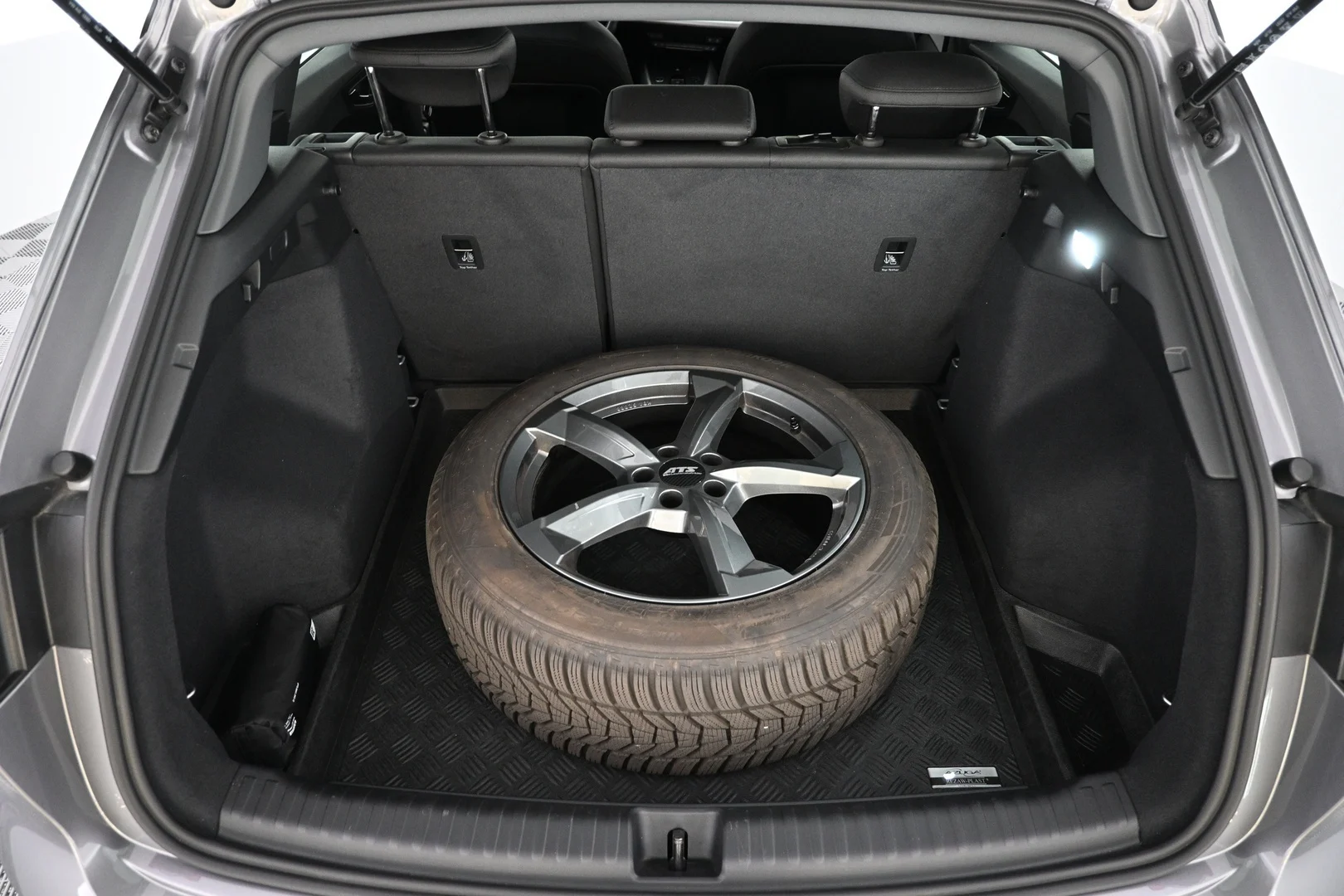 Car Image - 7a1cD1BK4mxwboW0pr338U