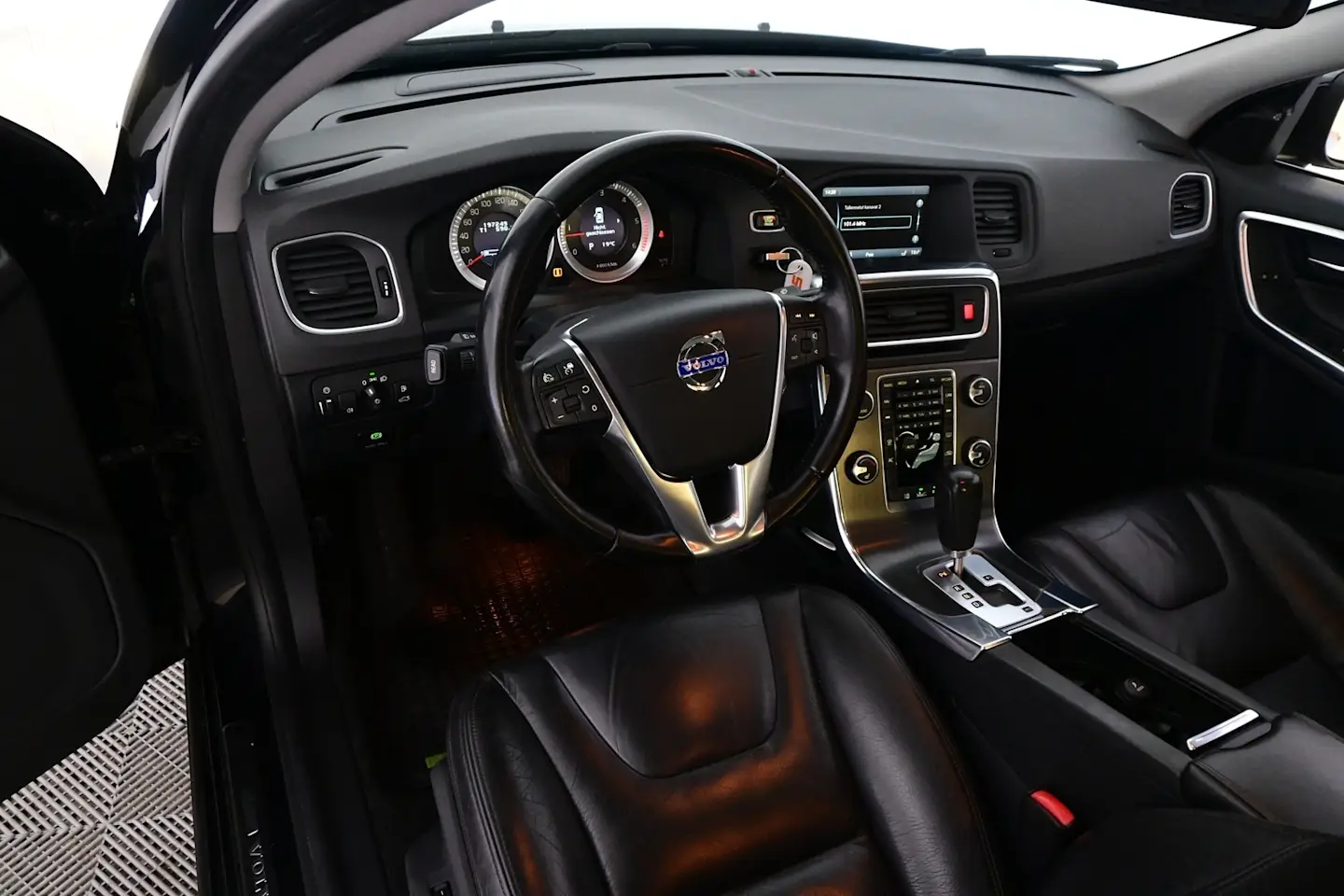 Car Image - 1H55PxkJiOo2zJN0CHLXNA