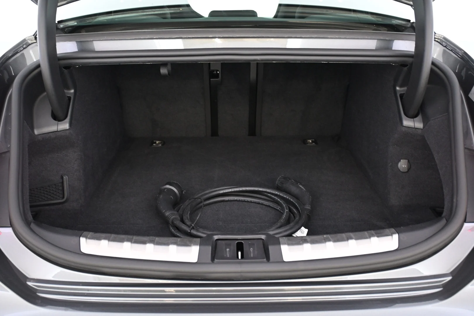 Car Image - 2Z1cQnCnTOl1jcjlDo9D9i