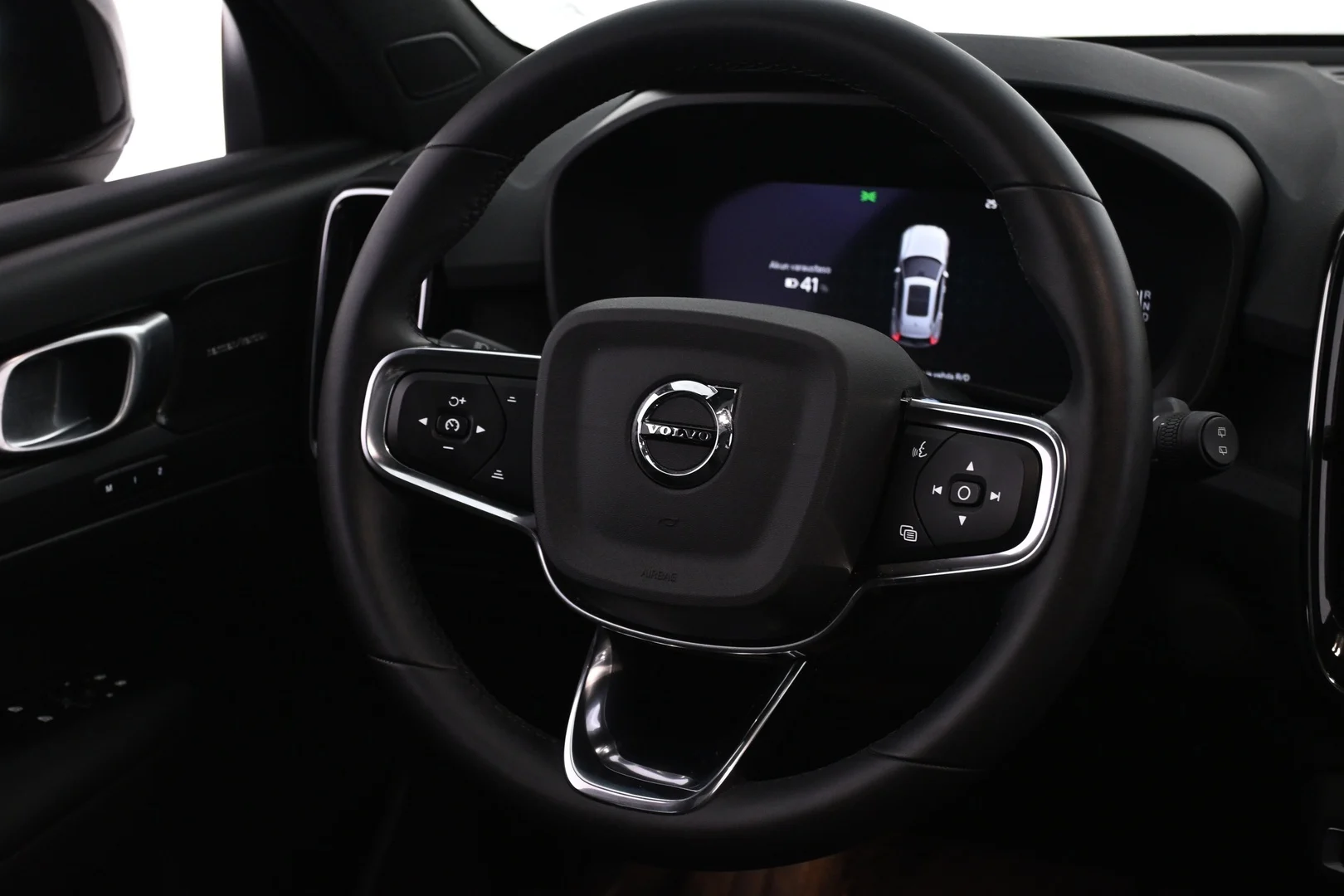 Car Image - 5stahGfvG1hXBwSIOE262o