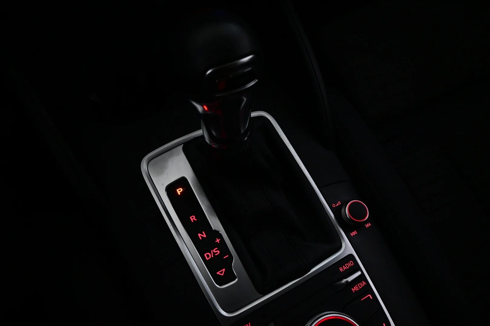 Car Image - 34mVSJTSLluSw5lxdEOEtU
