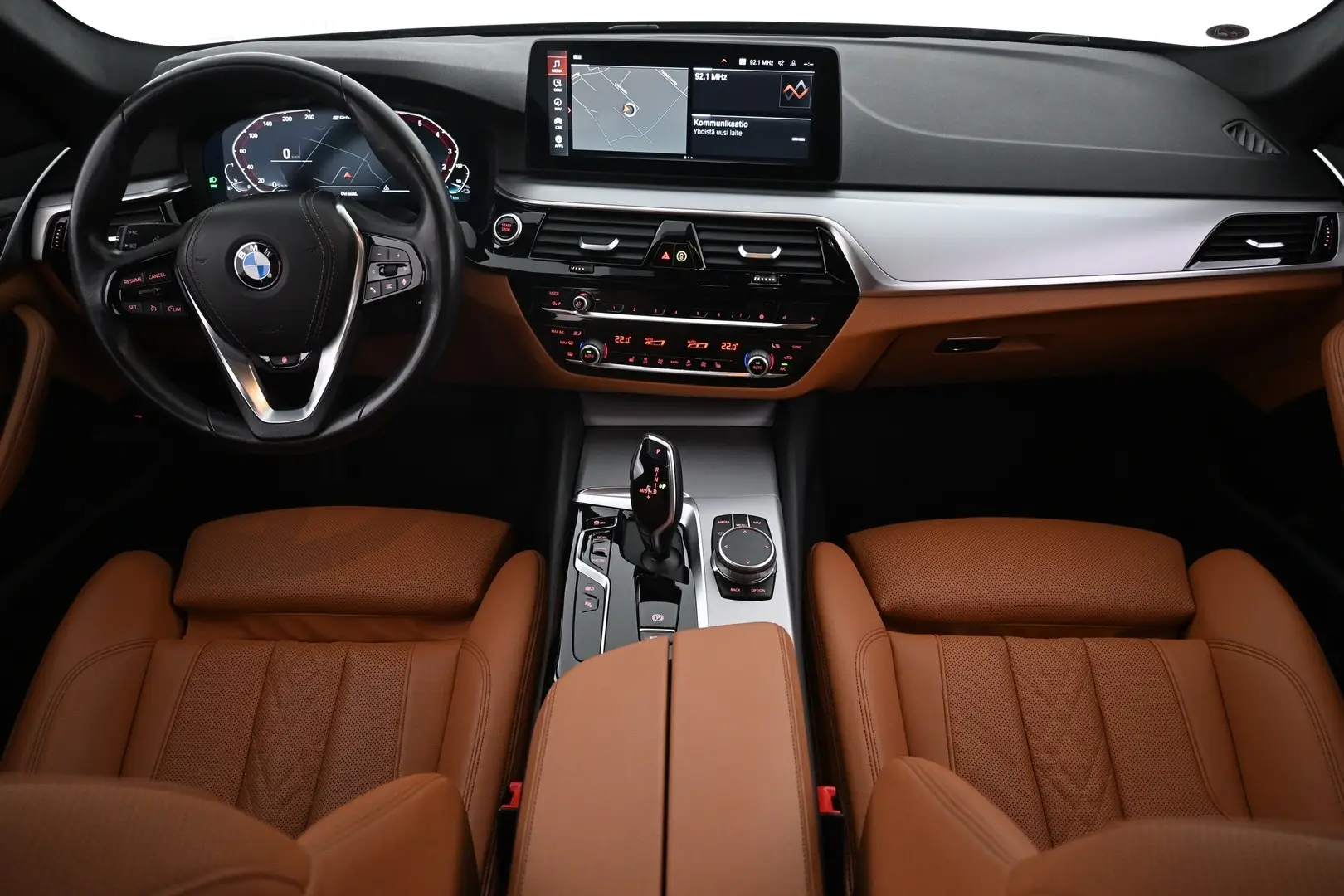 Car Image - 7G6rNa4Bv0mTCMzscPfNmL