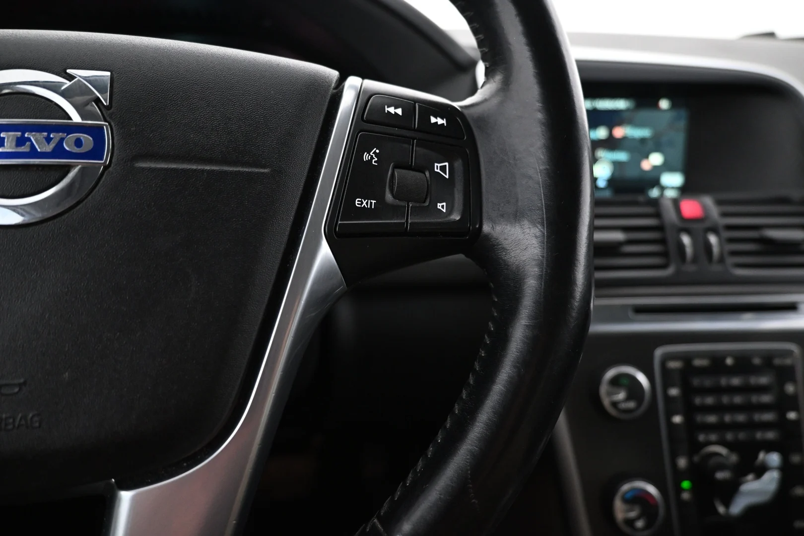 Car Image - 5zBpPcuX6F5aLtHZ8KK7M
